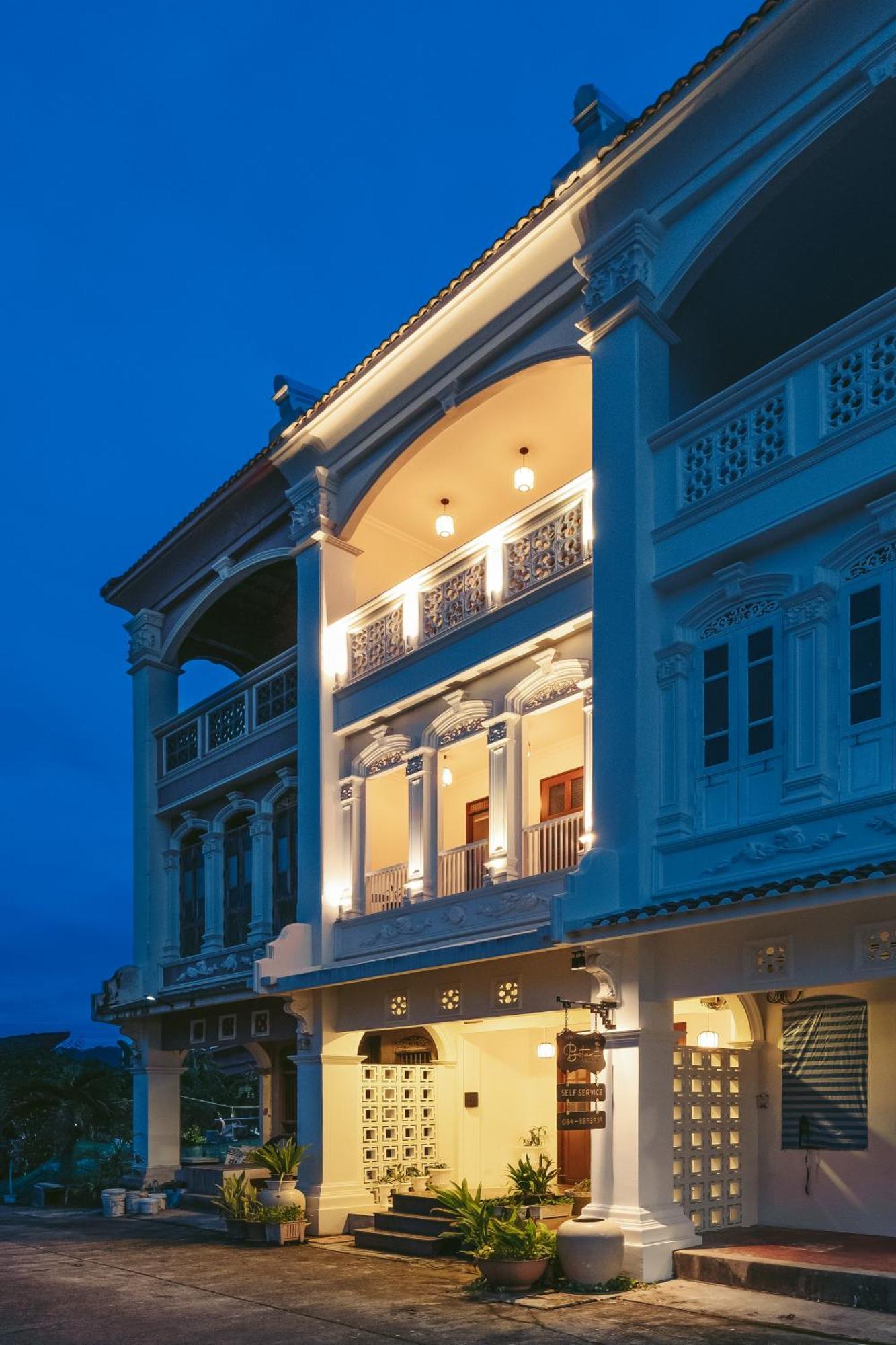 Botan Boutique Hotel Patong Exterior photo